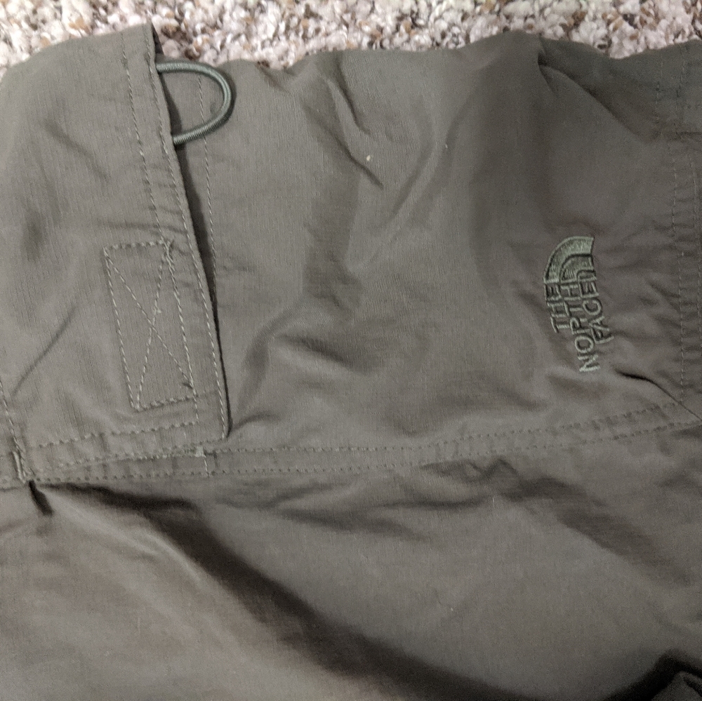 COPY - North face shorts